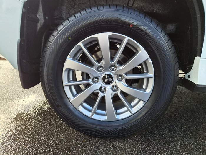 2019 Mitsubishi Pajero Sport GLX
