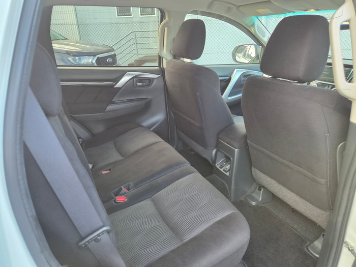 2019 Mitsubishi Pajero Sport GLX