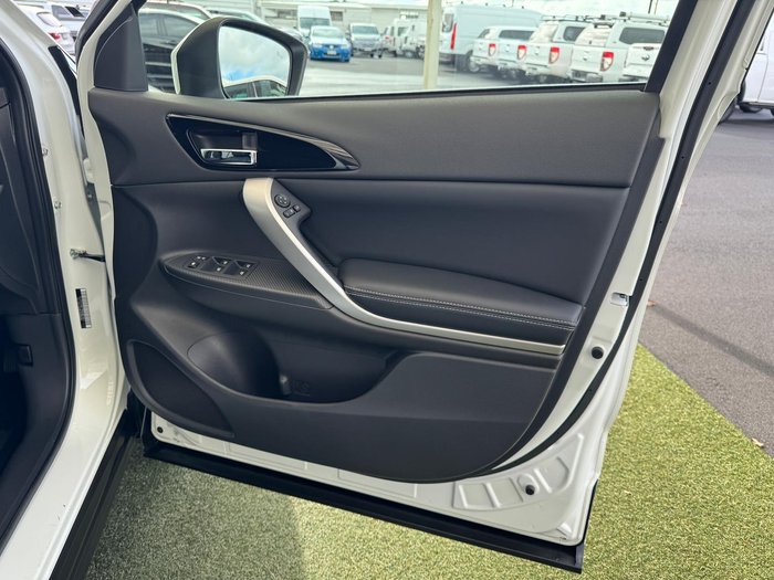 2023 Mitsubishi Eclipse Cross PHEV XLS PLUS
