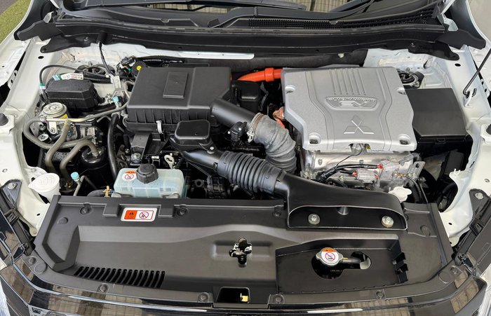 2023 Mitsubishi Eclipse Cross PHEV XLS PLUS