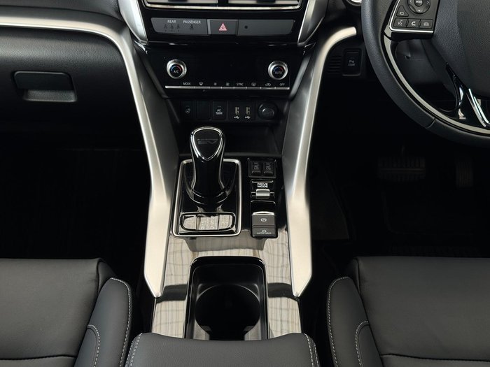 2023 Mitsubishi Eclipse Cross PHEV XLS PLUS