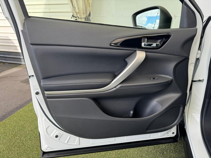 2023 Mitsubishi Eclipse Cross PHEV XLS PLUS