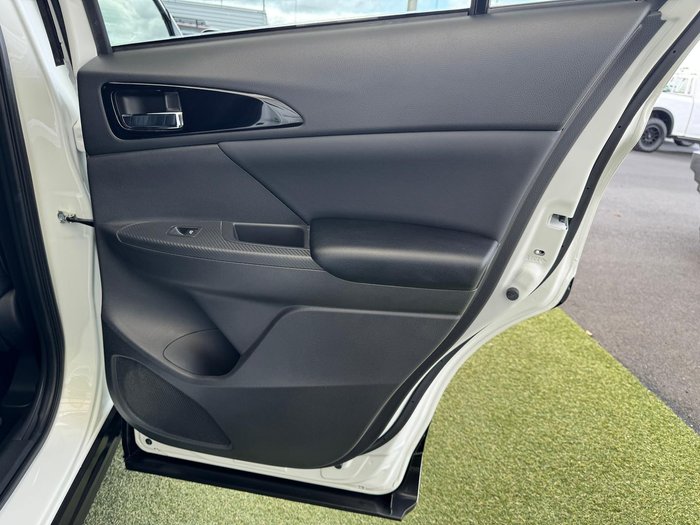 2023 Mitsubishi Eclipse Cross PHEV XLS PLUS