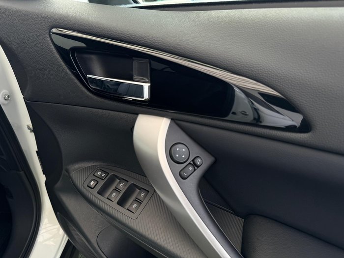 2023 Mitsubishi Eclipse Cross PHEV XLS PLUS