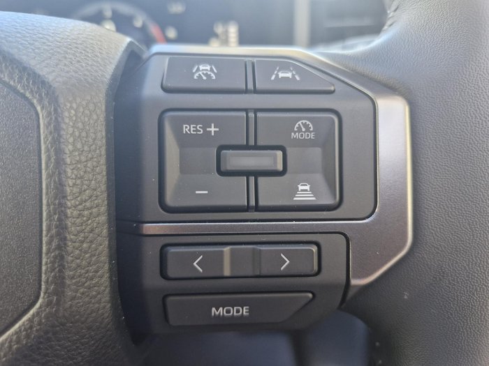 2025 Toyota Hilux SR 48V