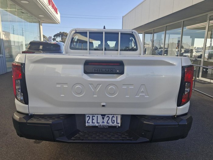 2025 Toyota Hilux SR 48V