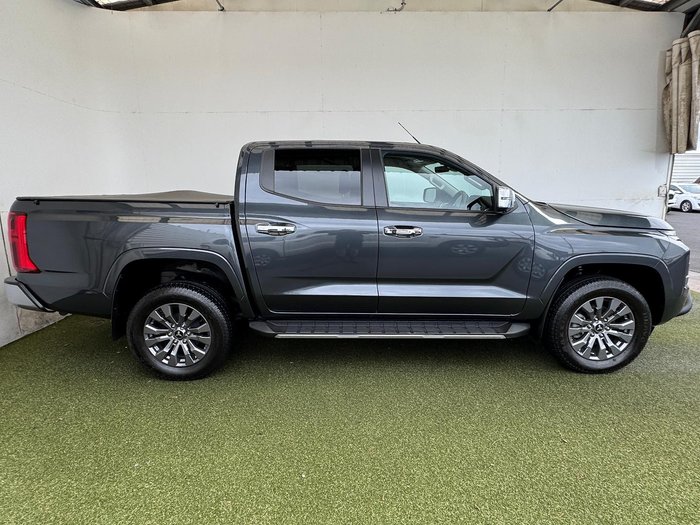 2024 Mitsubishi Triton GLS