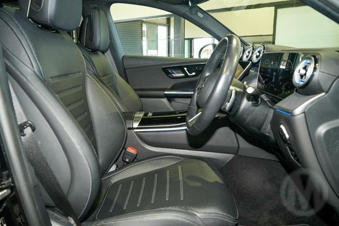 2025 Mercedes-Benz GLC-Class GLC300