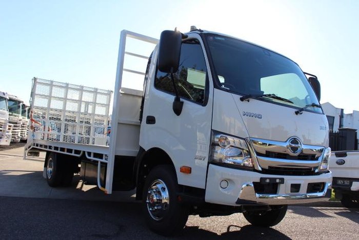2021 Hino 300 Series 921 WHITE