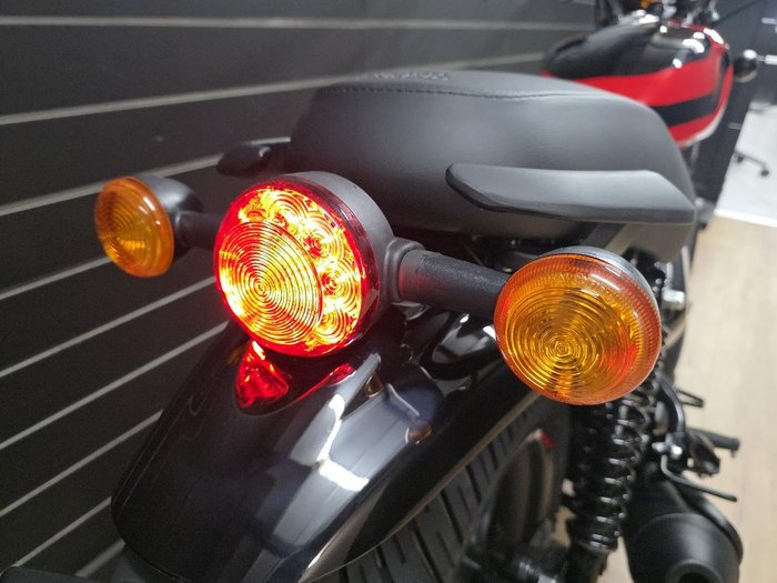 2026 Royal Enfield HUNTER 350 Red