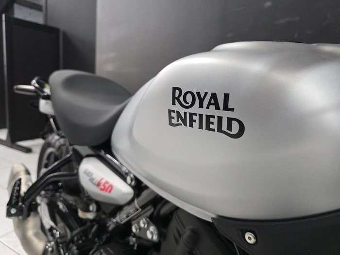 2026 Royal Enfield GUERILLA 450 Silver