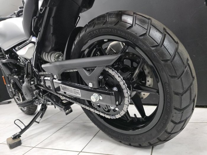 2026 Royal Enfield GUERILLA 450 Silver