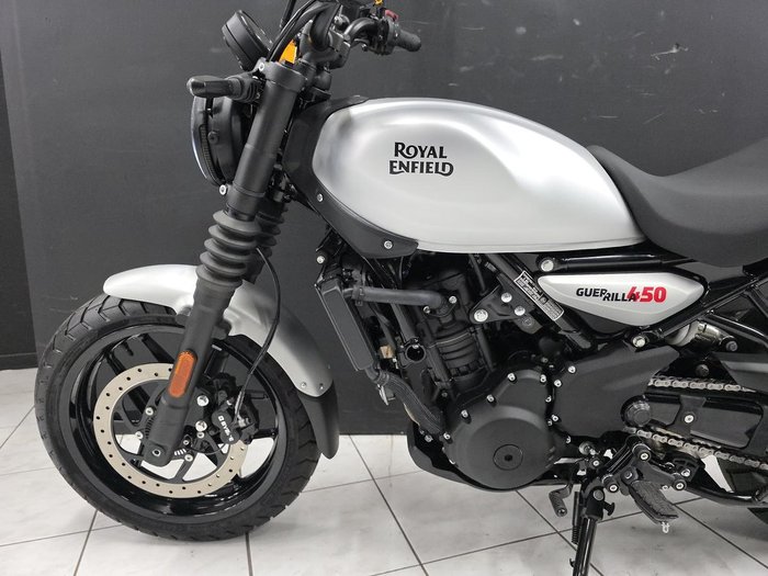 2026 Royal Enfield GUERILLA 450 Silver