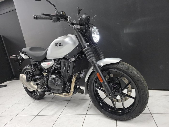 2026 Royal Enfield GUERILLA 450 Silver