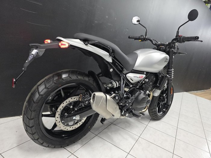 2026 Royal Enfield GUERILLA 450 Silver