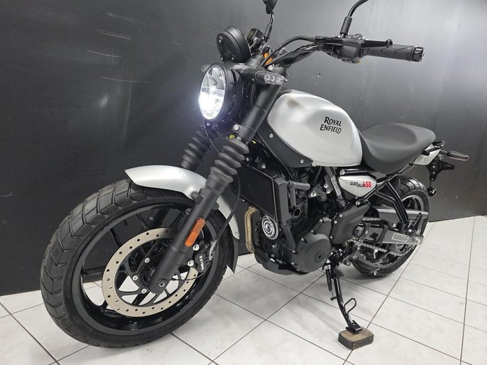 2026 Royal Enfield GUERILLA 450 Silver