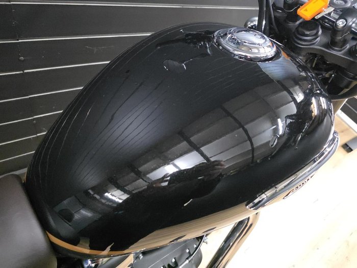 2026 Royal Enfield METEOR 350 SUPERNOVA Black