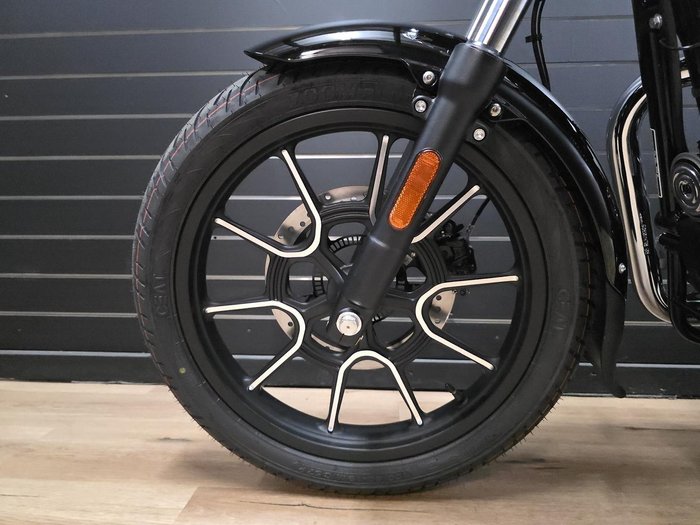 2026 Royal Enfield METEOR 350 SUPERNOVA Black