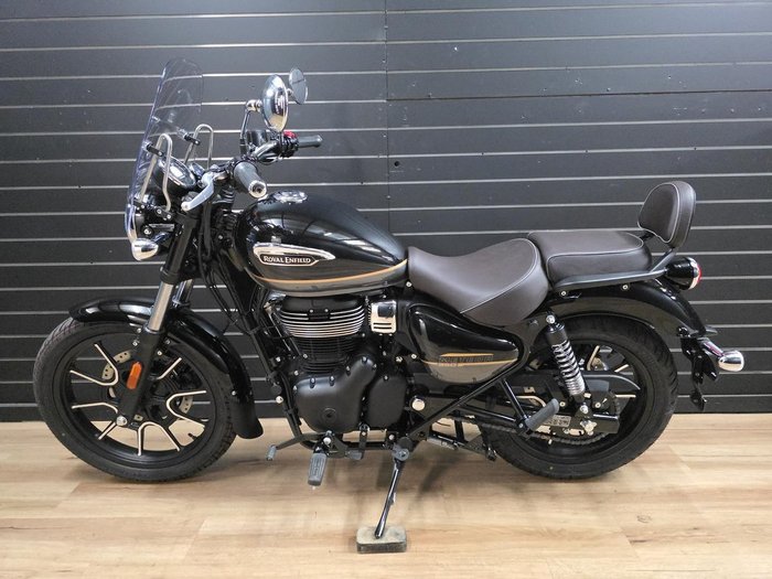 2026 Royal Enfield METEOR 350 SUPERNOVA Black