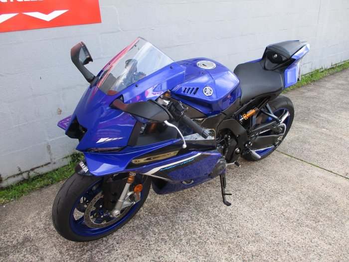 2025 YAMAHA YZF-R9 BLUE