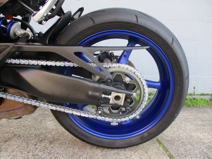 2025 YAMAHA YZF-R9 BLUE