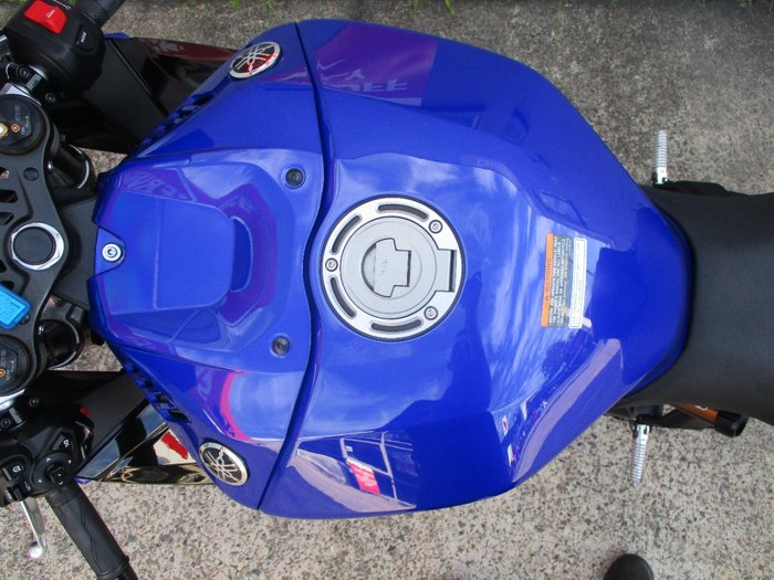 2025 YAMAHA YZF-R9 BLUE