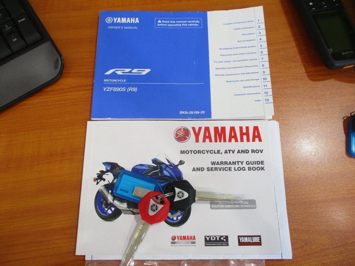 2025 YAMAHA YZF-R9 BLUE