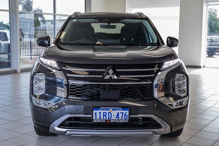 2025 Mitsubishi Outlander LS