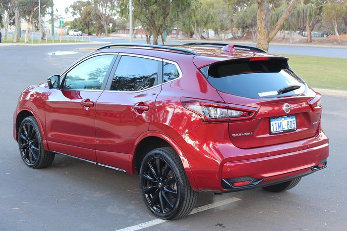 2021 Nissan QASHQAI Midnight Edition