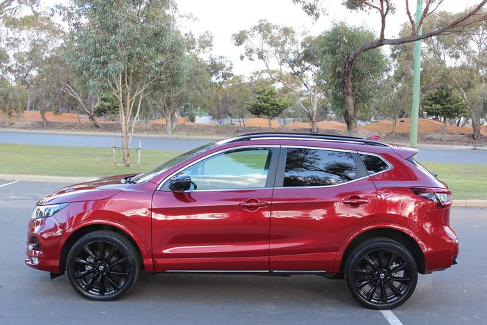 2021 Nissan QASHQAI Midnight Edition