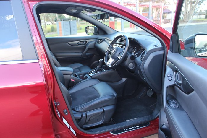 2021 Nissan QASHQAI Midnight Edition