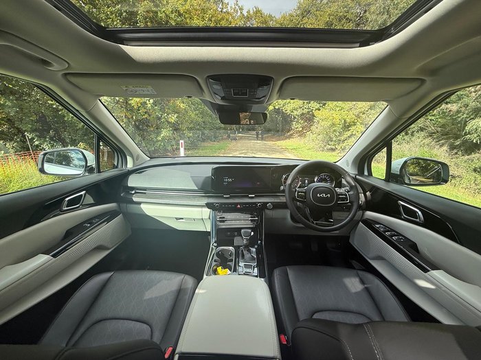 2023 Kia Carnival Special Edition
