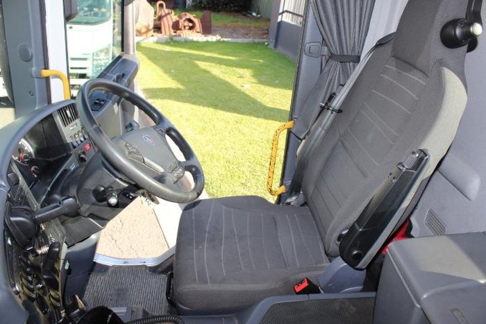 2017 Scania P Series P360 WHITE