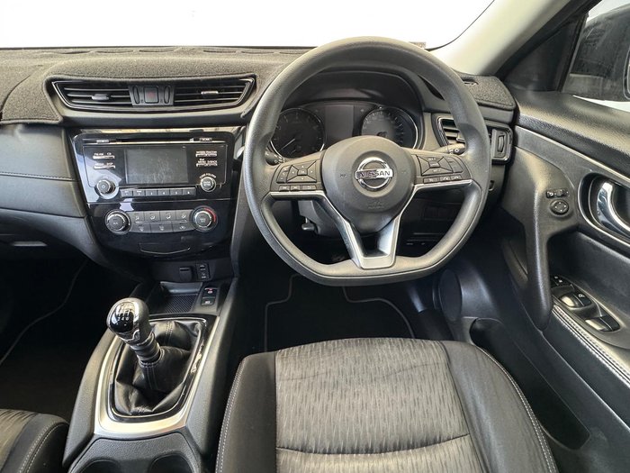 2017 Nissan X-TRAIL ST