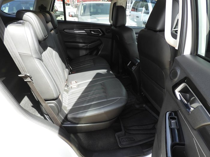 2023 Isuzu MU-X LS-T