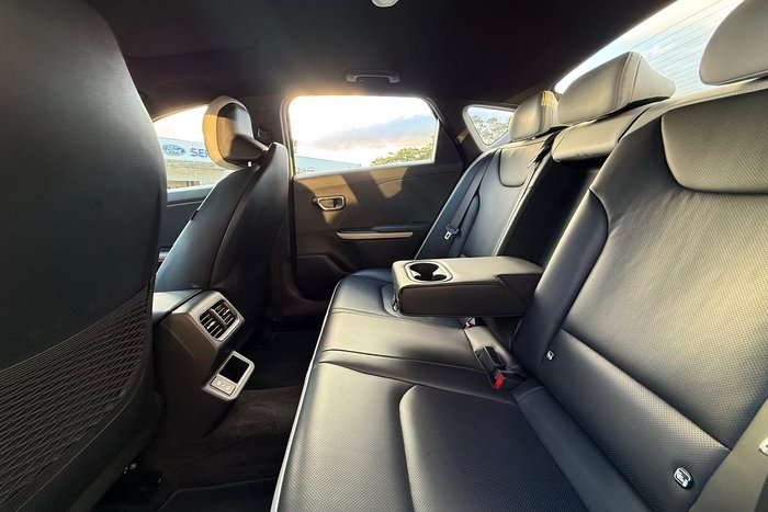 2024 Kia K4 GT-Line