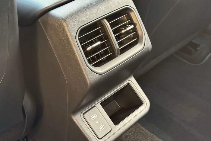 2024 Kia K4 GT-Line