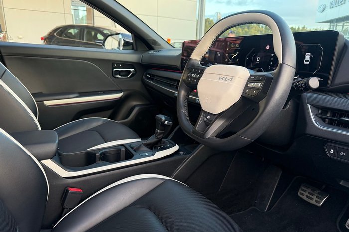 2024 Kia K4 GT-Line