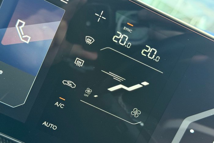 2024 Kia K4 GT-Line