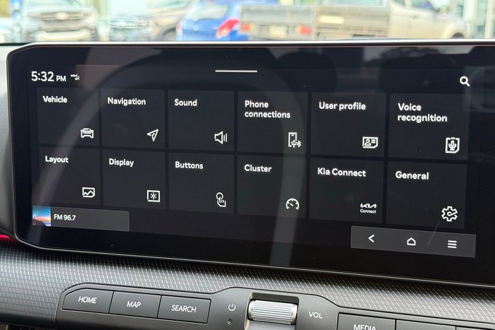 2024 Kia K4 GT-Line