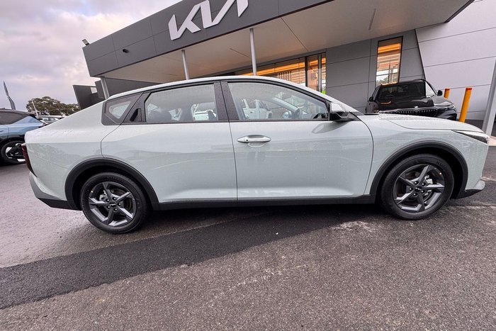 2024 Kia K4 S