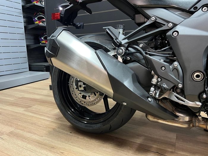 2026 Kawasaki 2026 KAWASAKI 1100CC ZR1100 Black