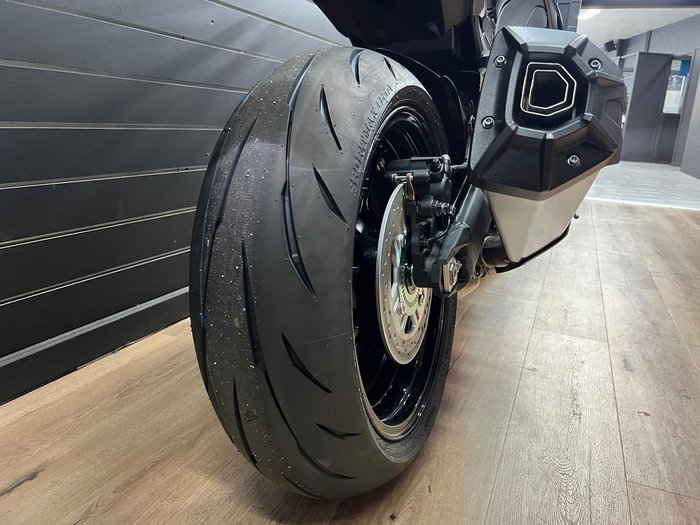 2026 Kawasaki 2026 KAWASAKI 1100CC ZR1100 Black