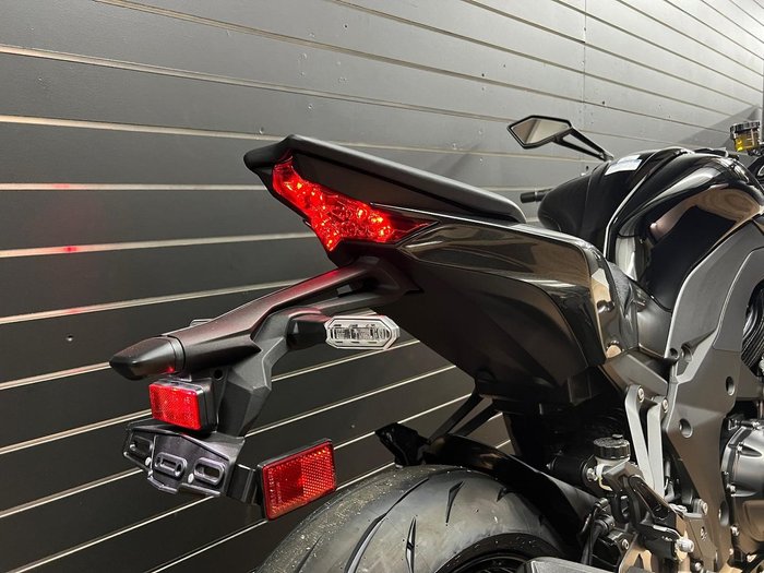 2026 Kawasaki 2026 KAWASAKI 1100CC ZR1100 Black