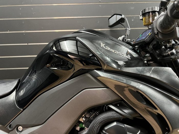 2026 Kawasaki 2026 KAWASAKI 1100CC ZR1100 Black