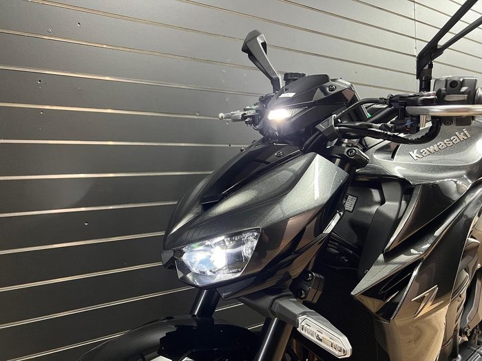 2026 Kawasaki 2026 KAWASAKI 1100CC ZR1100 Black