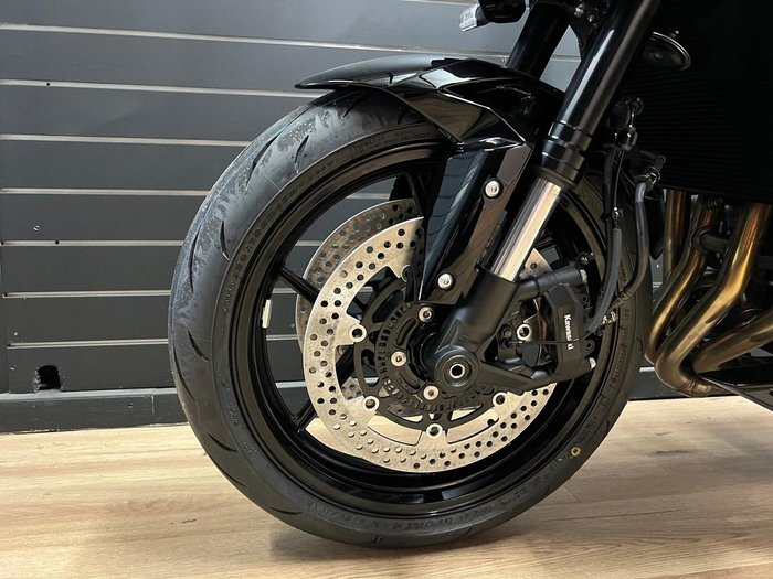 2026 Kawasaki 2026 KAWASAKI 1100CC ZR1100 Black