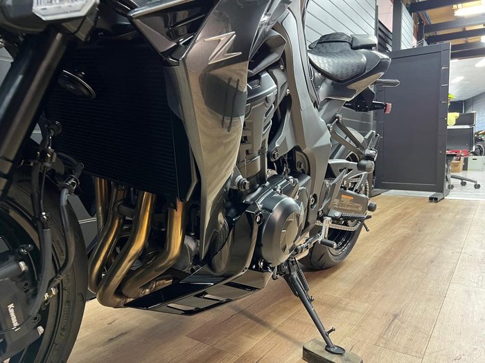2026 Kawasaki 2026 KAWASAKI 1100CC ZR1100 Black
