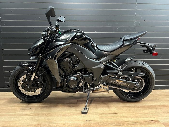 2026 Kawasaki 2026 KAWASAKI 1100CC ZR1100 Black