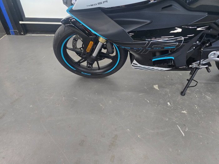 2024 CFMOTO 450 SR ABS NEBULA BLACK